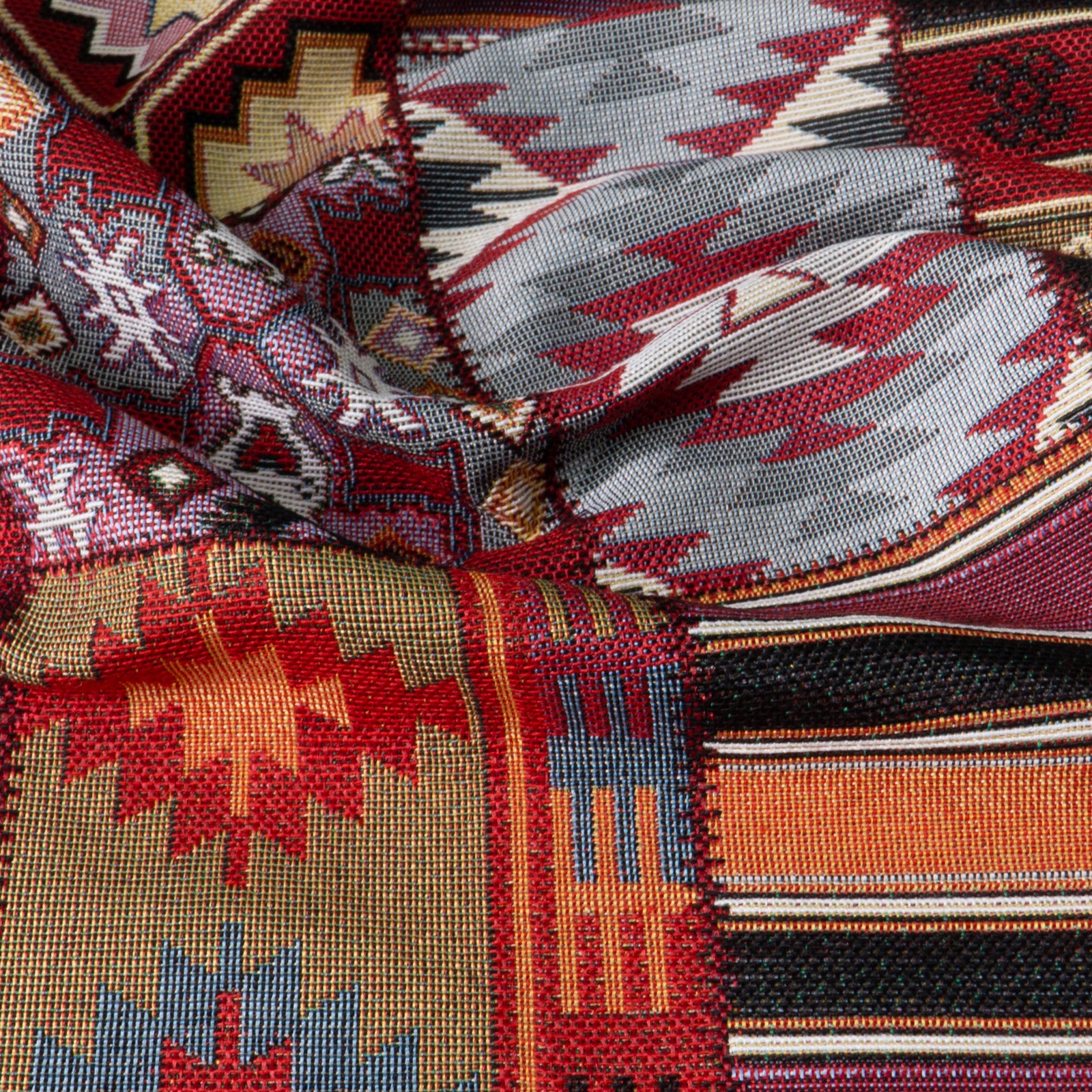 Dekostoff, Gobelin, rot, offwhite, graublau, rosa, Ethno-Muster – Bild 3