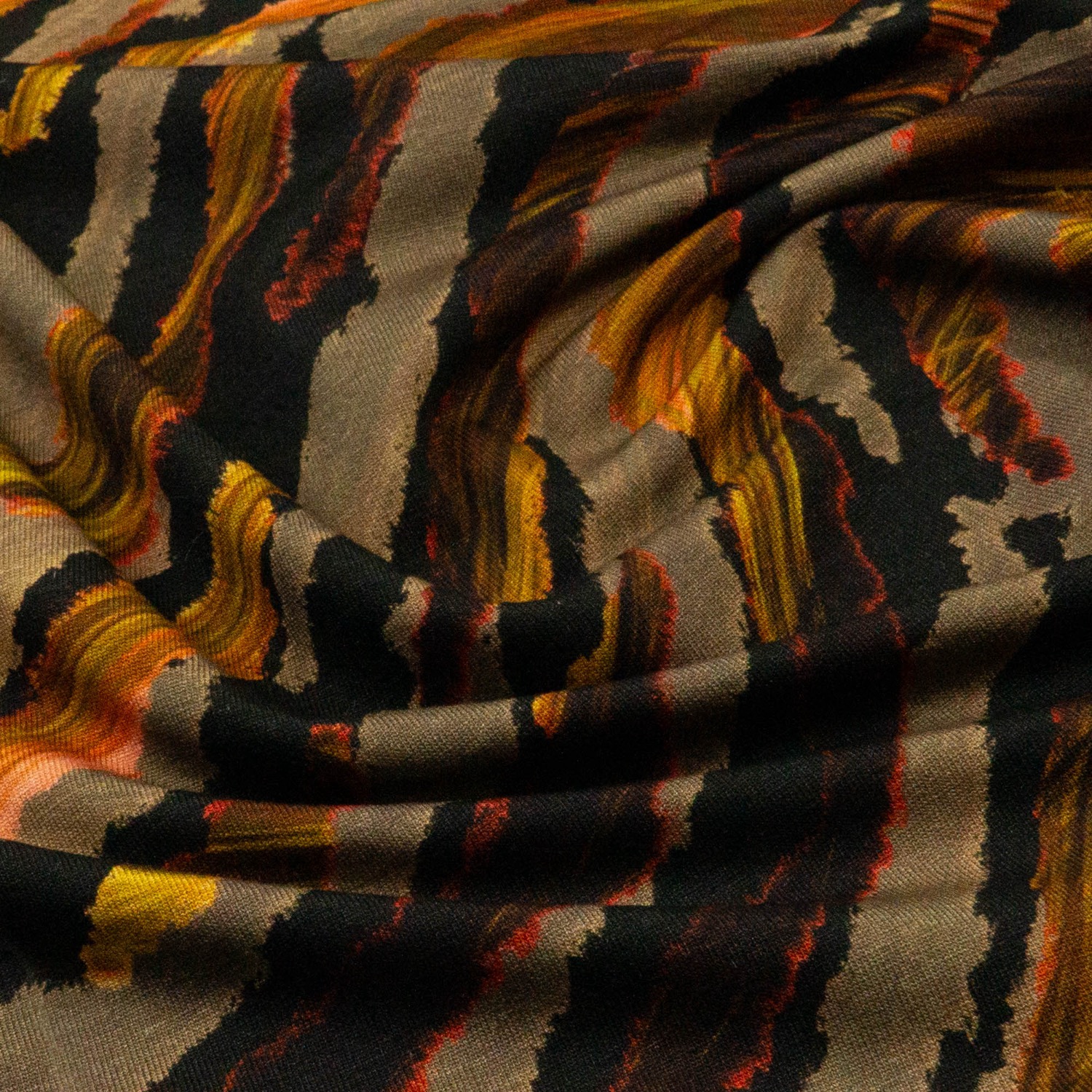 Viskosejersey, grünbraun, schwarz, orange, abstrakt gemustert – Bild 3