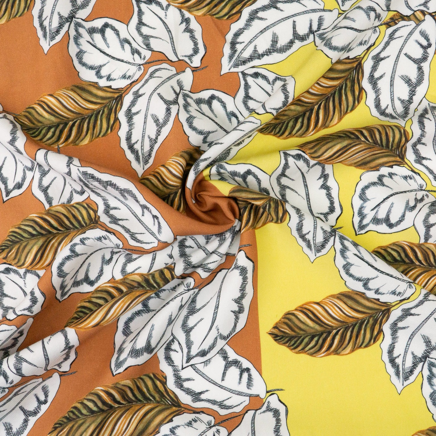 Viskosestoff, Twill, terracotta, gelb, Bordüre, florale Motive