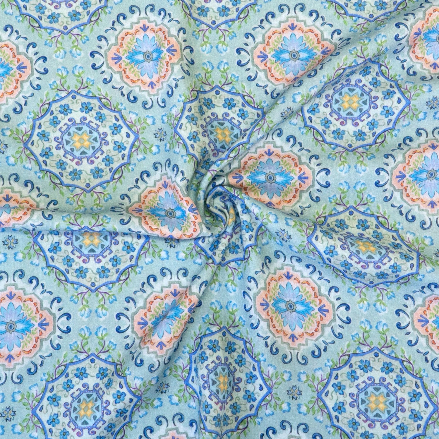 Viskosestoff, Javanaise, rosa, blautöne, rot, grün, ornamental gemustert